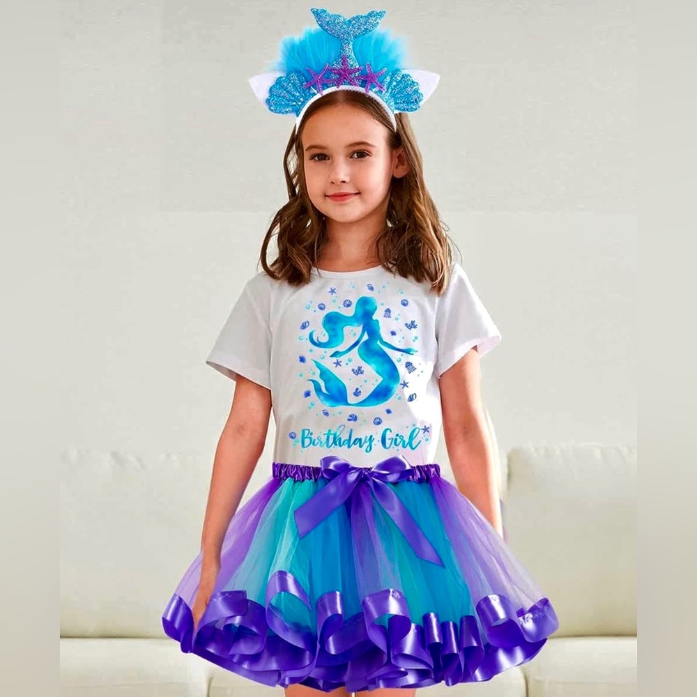 Mermaid birthday outfit & backdrop. Girls size 4/5 GUC.